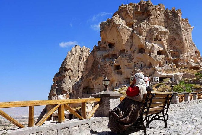 2 Days - Cappadocia Tour from Istanbul with optional Hot Air Balloon Flight - Hotel Night and Meals: What You’re Getting for the $550