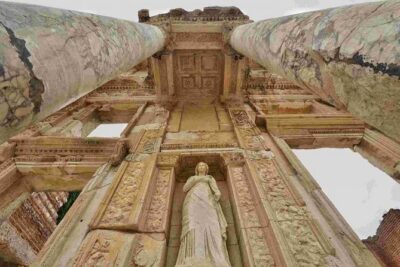 7 Days Istanbul, Cappadocia and Ephesus Tour - Blue Mosque and Topkapi Palace: Ottoman icons with guided context