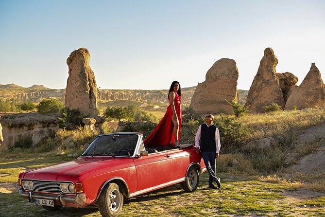 Cappadocia Classic Car Sunset or sunrise - Love Valley finale: the classic car + balloons + sunshine frame