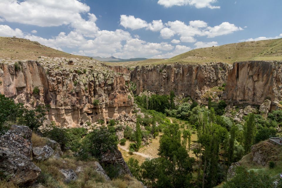 Cappadocia: Derinkuyu Underground City & Ihlara Valley Tour - Belisirma lunch near the river, plus Yaprakhisar views