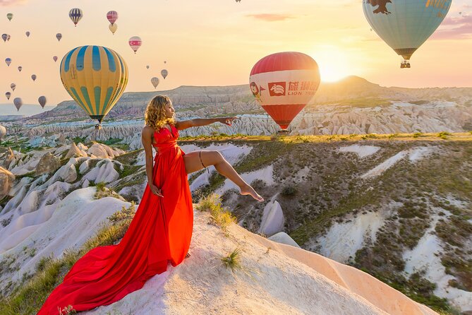 Cappadocia Dreamscapes: Tailored Shoots by Zerders Photography - Zerders Photography: a portrait session that explains what you’re seeing