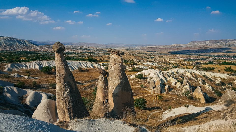 Cappadocia: Göreme Red Tour with Lunch and guide - Uçhisar Castle: Fairy-Chimney Views From High Ground