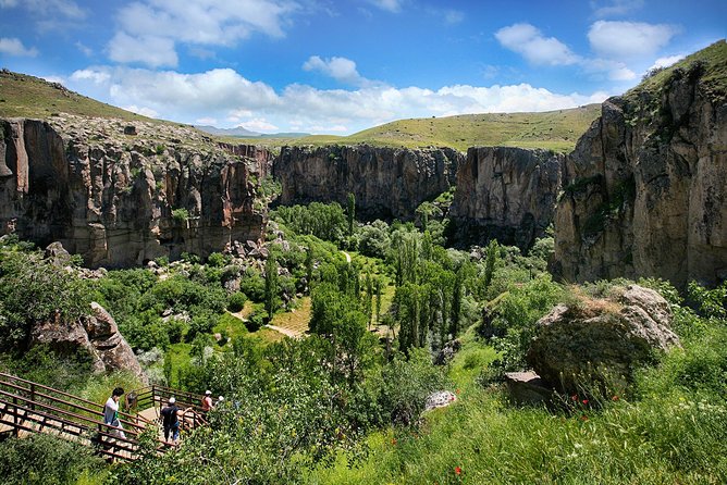 Cappadocia Green Tour - Pigeon Valley viewpoint and the onyx factory demo