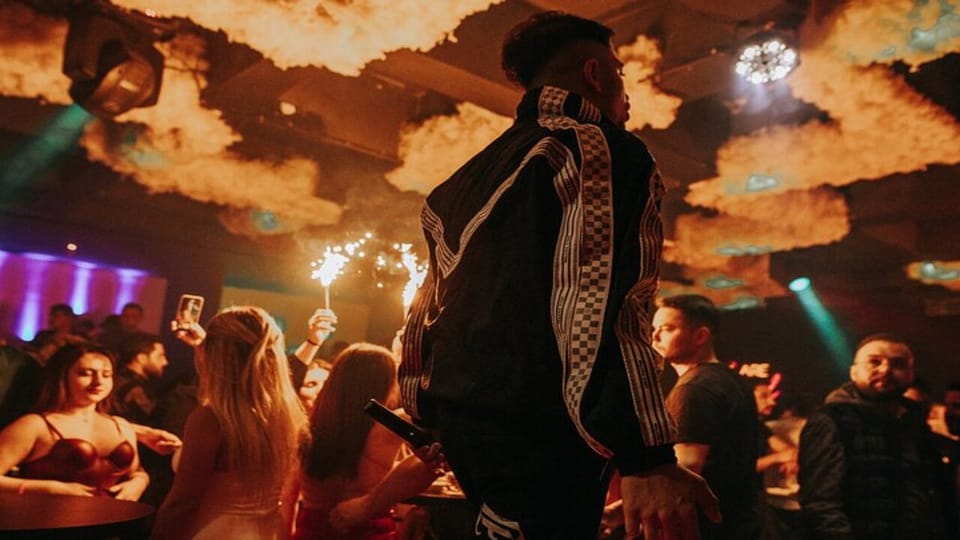 Cappadocia: Guided Bar Crawl with Hotel Pickup and Snack - Drinks cost extra, so budget like a local night out