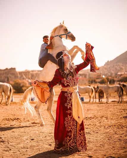 Cappadocia: Horseback Tour with Sunrise and Sunset Options - Picking Your Ride: Sunrise, Sunset, or a Quieter Day