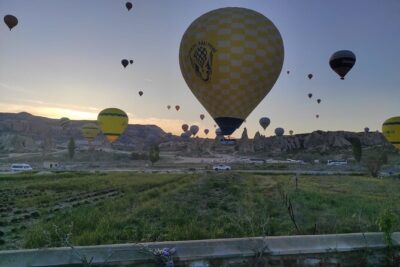 Cappadocia Hot Air Balloon Flight / Over Goreme & FairyChimneys - Why the Crew’s “Primitive” Safety Model Works