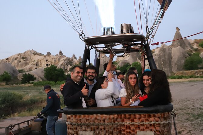 Cappadocia Hot Air Balloon Tour With Transfer - Hotel pickup in Göreme and how the meeting point works