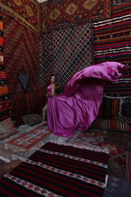 Cappadocia: Photo Shooting With Flying Dress & Carpet House - The Göreme National Park photo stop: what you should expect
