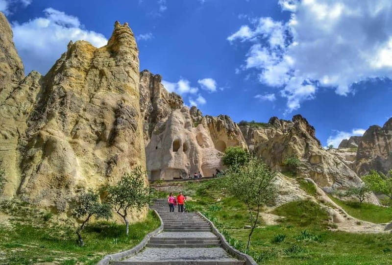 Cappadocia Private Combined Tour with Lunch - Uçhisar Castle: the fortress viewpoint that explains the geography