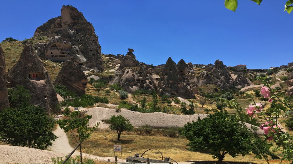 Cappadocia South: Underground City Tour With Lunch & Ticket - Cavuşin village: abandoned history, then two standout churches