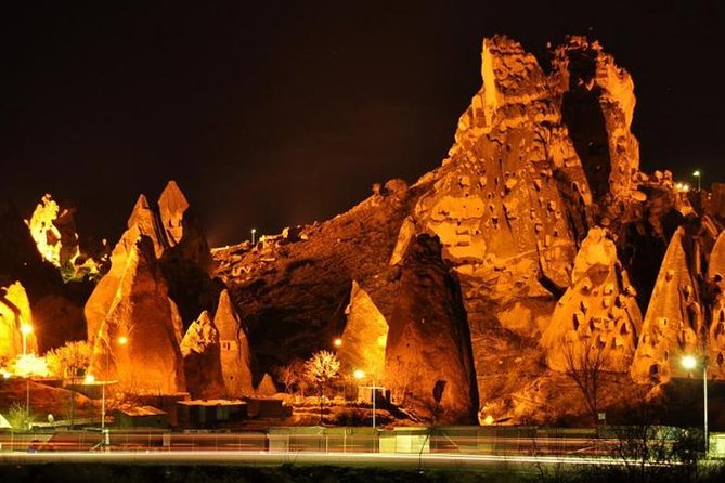 Cappadocia Sunset and Night Tour with Dinner - Ürgüp panoramas and Fairy Chimneys: the famous shapes, but with better depth