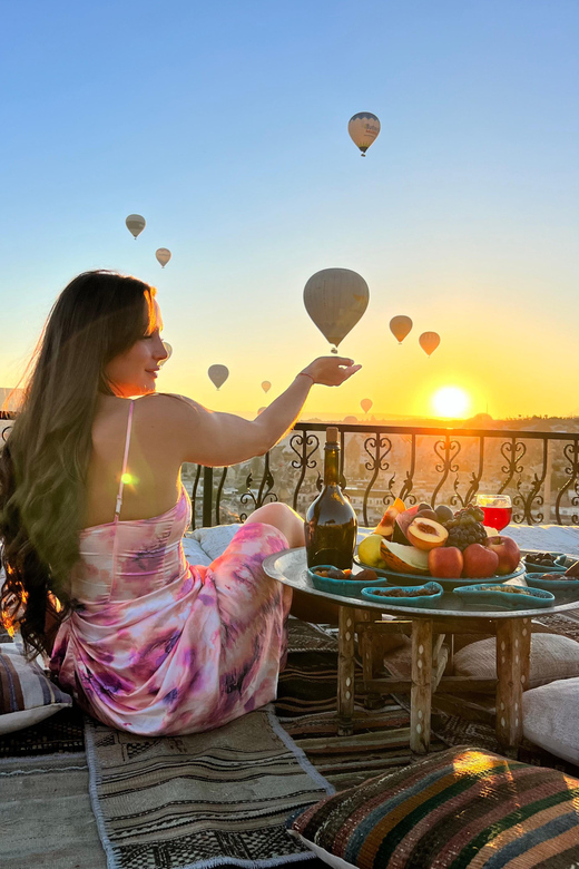 Cappadocia: Terrace Photo Spot With Balloon Flight View - Why This Sunrise Terrace Works for Balloon Photos
