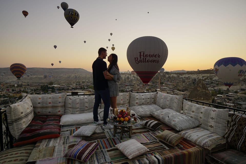 Cappadocia: Terrace Photo Spot With Balloon Flight View - Tulip Cave Suites: How Your Morning Starts