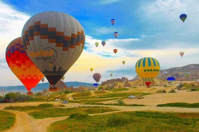 Cappadocia:Sunrise Hoot Air Ballon Over Göreme Valley - Getting picked up and checked in without the chaos