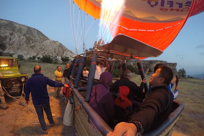 Cat Valley Ballon Tour In Cappadocia With Free Hotel Transfer - Stop 3: Smooth Landing, Champagne Toast, and a Certificate