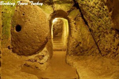 Derinkuyu Underground City Tour - The guided walk through 8 levels and key rooms