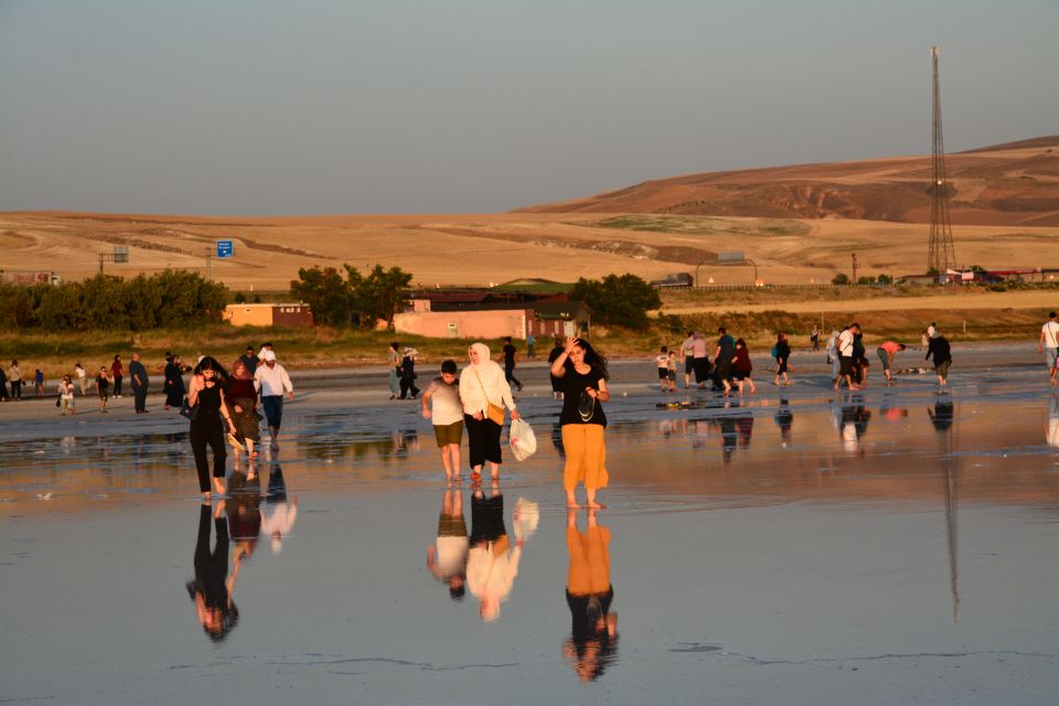 From Göreme: Salt Lake Tour at Sunset - Who should book this sunset salt-lake trip?