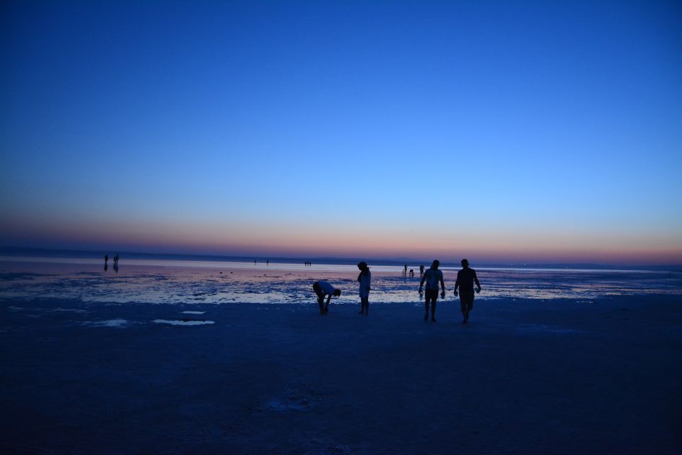 From Göreme: Salt Lake Tour at Sunset - Should you book this Tuz Gölü sunset tour?