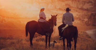Goreme: Cappadocia Horse Riding Tour with Transfers - Meeting Doğa Binicilik Merkezi: Briefing, helmet, and your horse partner