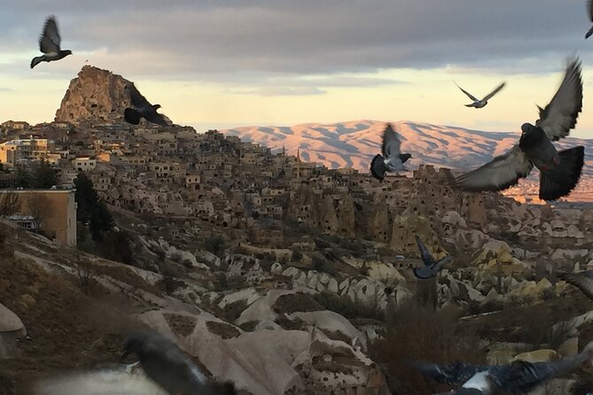 Green Tour: Cappadocia’s Emerald Depths & Underground Secrets - Kaymaklı Underground City: survival spaces, tunnels, and ventilation