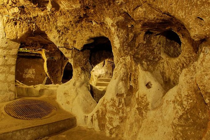 Highlights of Cappadocia (Mix of Red and Green Private Tour) - Stop 1: Derinkuyu Underground City (the one-hour reality check)
