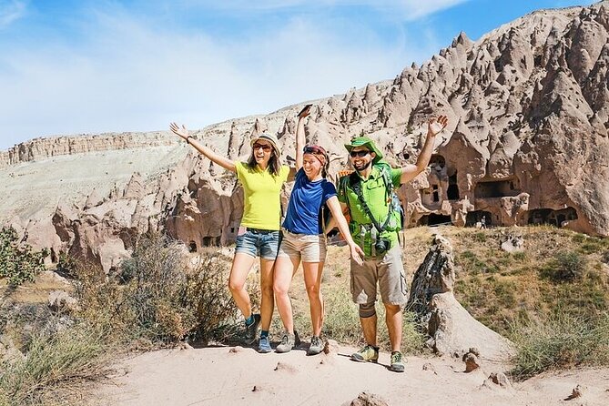 North Cappadocia Red Full-Day Guided Tour with Lunch - Love Valley: a quick 20-minute break for photos and angles