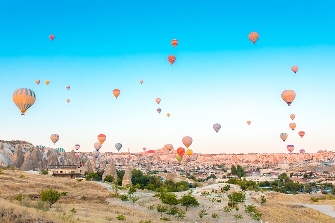 PRIVATE Cappadocia Tour with LUNCH - Göreme Open Air Museum: Cave Churches and Frescoes in Focus