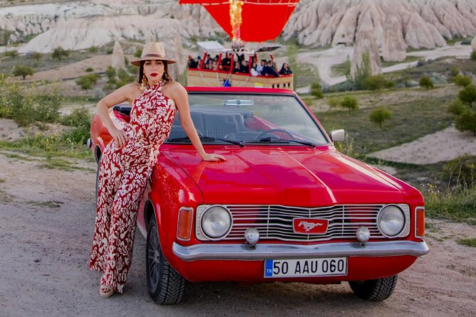 Private Classic Car Sunrise Balloon Chasing Experience - Stop 1 in Göreme: Classic Car Views and a Balloon-Ready Route