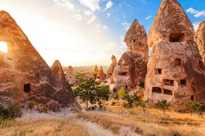 Private Full-Day Tour in Cappadocia with Hotel Pickup - Pigeon Valley: viewpoints and why bird droppings mattered