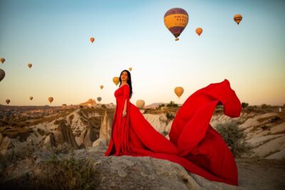 Private Photoshoot in Cappadocia - Balloon-chasing stops: Love Valley, Potuk Burnu, Red Valley, and Çavuşin Hill