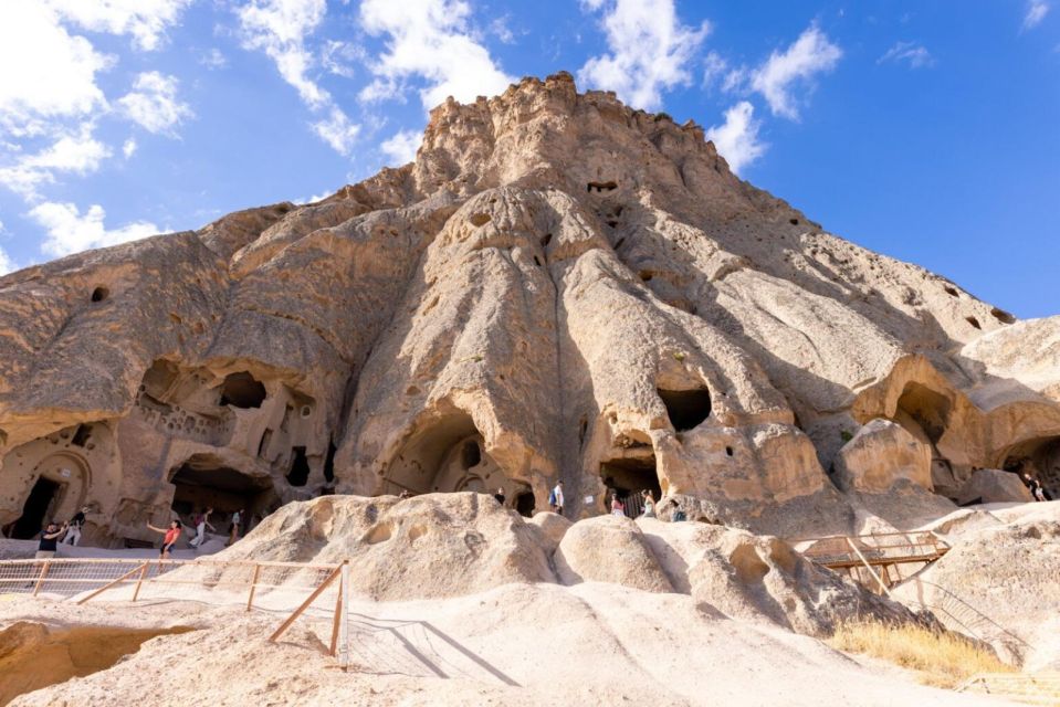 Private Red tour in Cappadocia - Göreme Panorama and Uçhisar Castle: the fast “orientation” moment