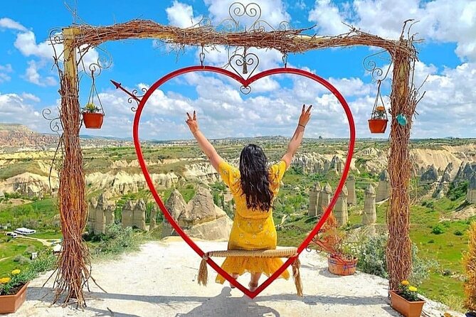 Red / North of Cappadocia Tour - Uchisar Castle: The Cave Castle With Real Neighborhood Views