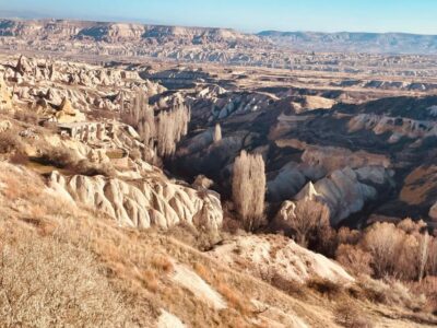 Red Tour in Cappadocia with Prof. Guide - Hotel pickup timing and how the day flows