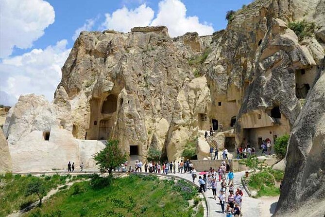 Red Tour ( North of Cappadocia ) - Pasabag and the Fairy Chimneys: the classic chimney show