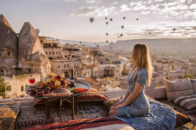 Small Group Cappadocia Red Tour - Stop 6: Uçhisar Castle for tunnels, stairs, and sunset-style views
