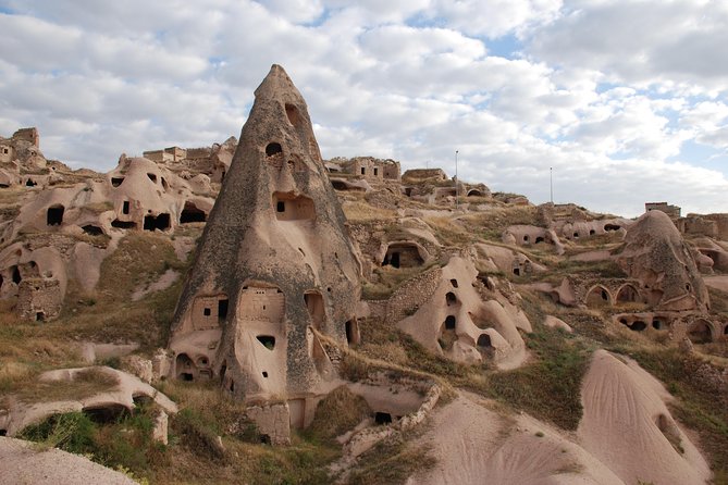Small Group Cappadocia Tour - Cave dwellings around Göreme: the quick taste of daily life